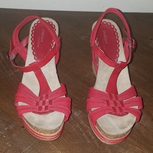 Nordstrom Women's red boutique size 6.5m